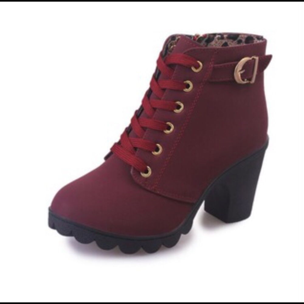 High heel boots